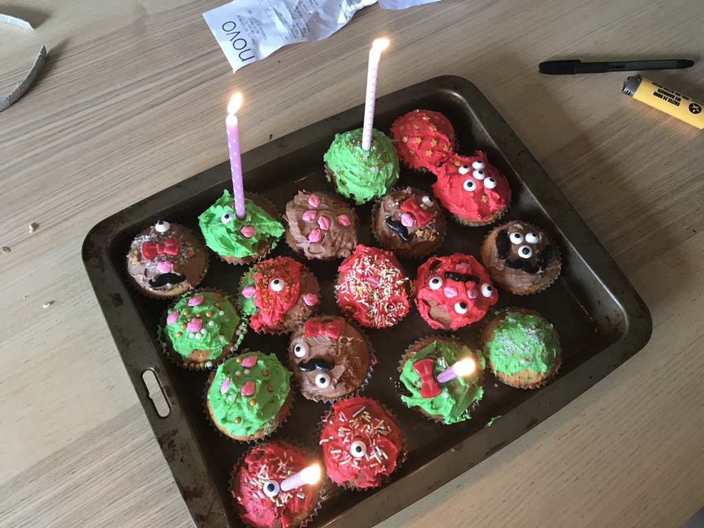 finished cupcakes